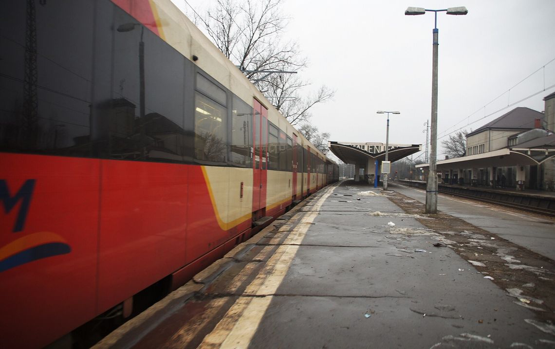 Awaria na linii SKM usunięta. Wcześniej pociągi miały ponad 30 minut opóźnienia. Awaria na linii SKM usunięta. Wcześniej pociągi miały ponad 30 minut opóźnienia.