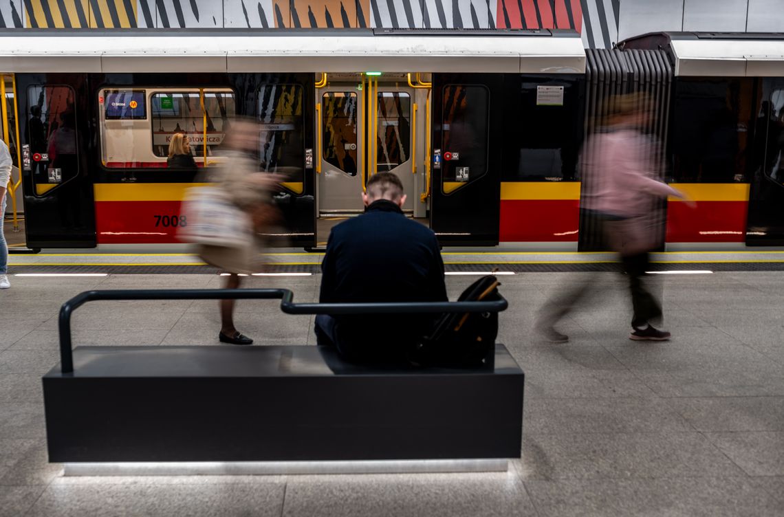 Wypadek w metrze. Pociągi kursują na skróconej trasie. Zamknięte stacje na Ursynowie