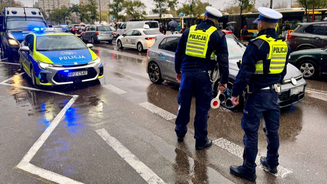 Blisko tysiąc kontroli i ponad 300 mandatów w akcji. Skontrolowano auta przewozu osób Blisko tysiąc kontroli i ponad 300 mandatów w akcji. Skontrolowano auta przewozu osób