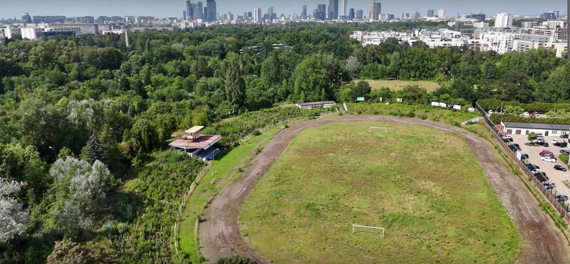 Stadion Gwardii na Mokotowie z lotu ptaka.