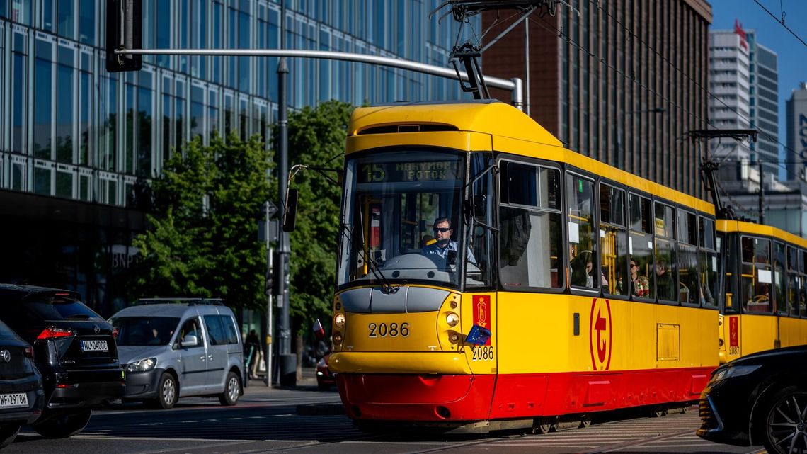 Tramwaj w centrum Warszawy