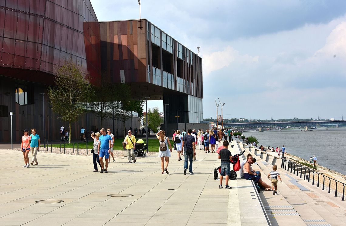 „Dzielnica Wisła” przyciąga kulturą i miejskim życiem. Nad rzeką zakończył się letni sezon. „Dzielnica Wisła” przyciąga kulturą i miejskim życiem. Nad rzeką zakończył się letni sezon.