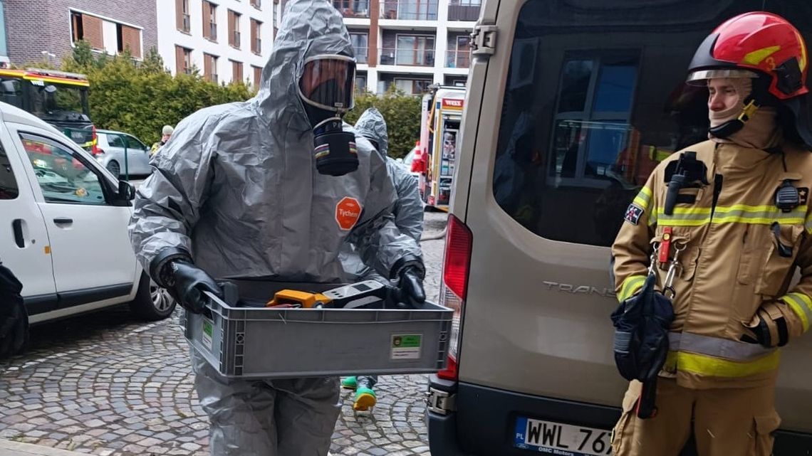 Ewakuacja szkoły podstawowej w Warszawie. Zagrożonych było 300 osób