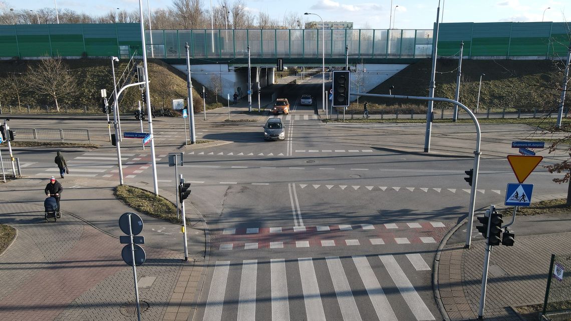 Z powodu sygnalizacji czekali cztery godziny w korku. Znowu ją włączą