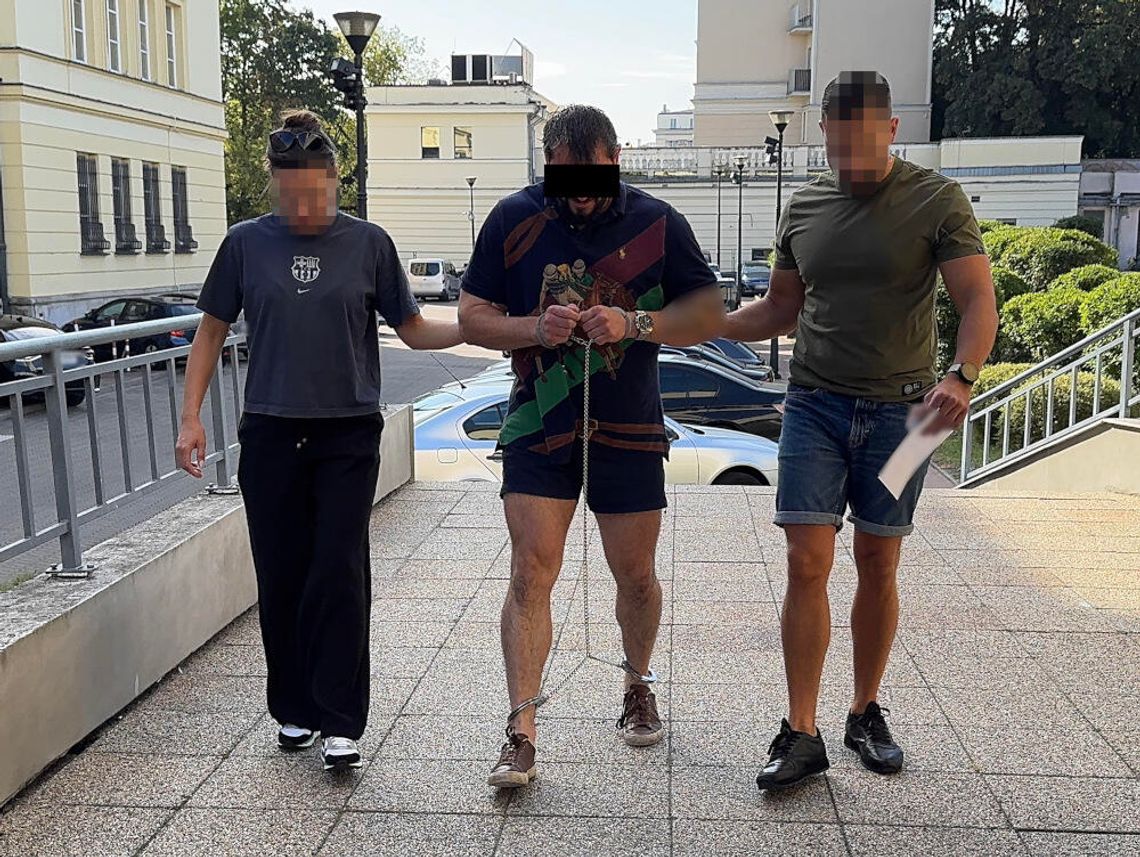 Gang narkotykowy pod Warszawą. Zabezpieczono ponad 22 kilogramy zakazanych substancji