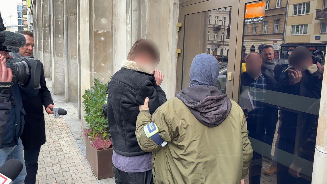Groźby karalne wobec Prezydenta RP. 19-latek wrzucił zdjęcie na platformę X. Został zatrzymany Groźby karalne wobec Prezydenta RP. 19-latek wrzucił zdjęcie na platformę X. Został zatrzymany