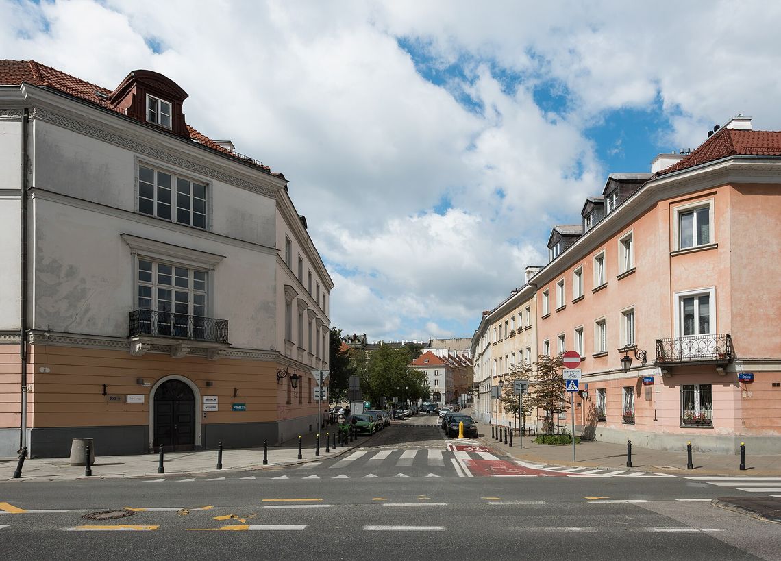 Historyczna kamienica na Powiślu odzyskała dawny wygląd. Warszawa dołożyła ponad 167 tys. zł.