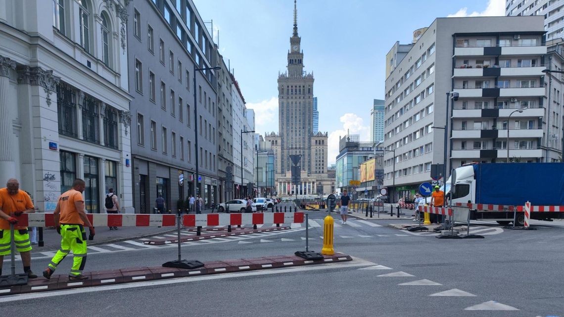Zamknięcie ulicy Złotej w Warszawie