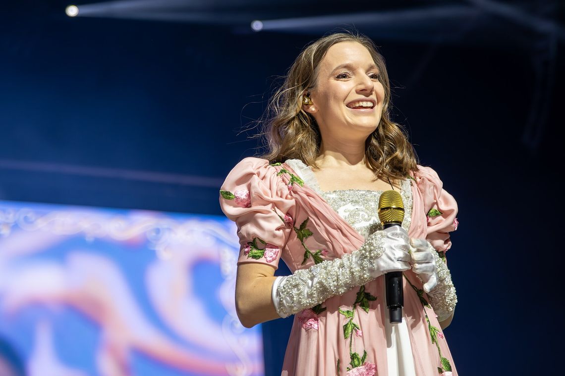 Koncert sanah na „PGE Narodowym”. WTP szykuje zmiany i dodatkowe kursy. Koncert sanah na „PGE Narodowym”. WTP szykuje zmiany i dodatkowe kursy.