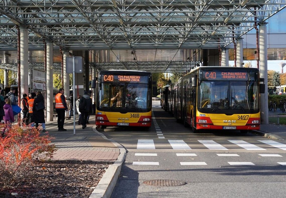 Linie cmentarne w Warszawie. Pierwsze od weekendu 25-26 października