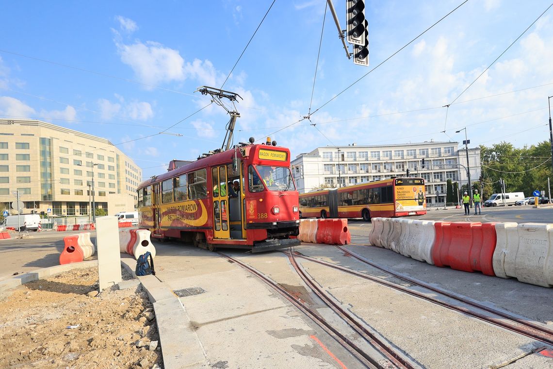 Tramwaj wyjechał na Belwederską