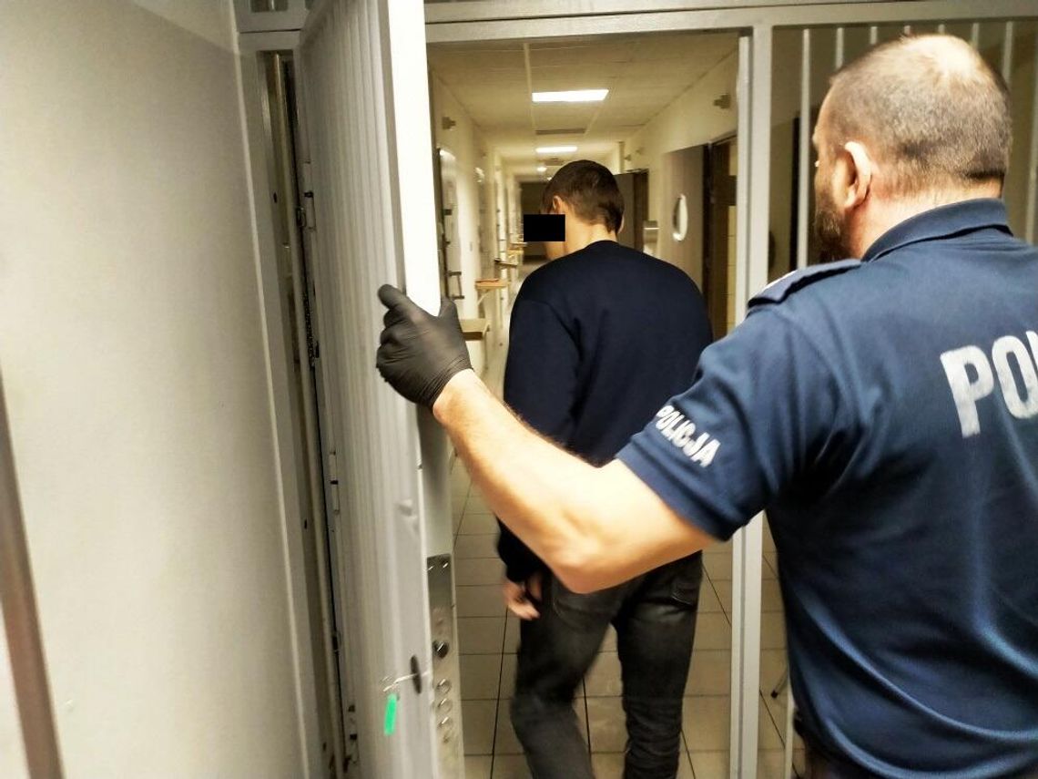 Zatrzymanie mężczyzny z siekierą