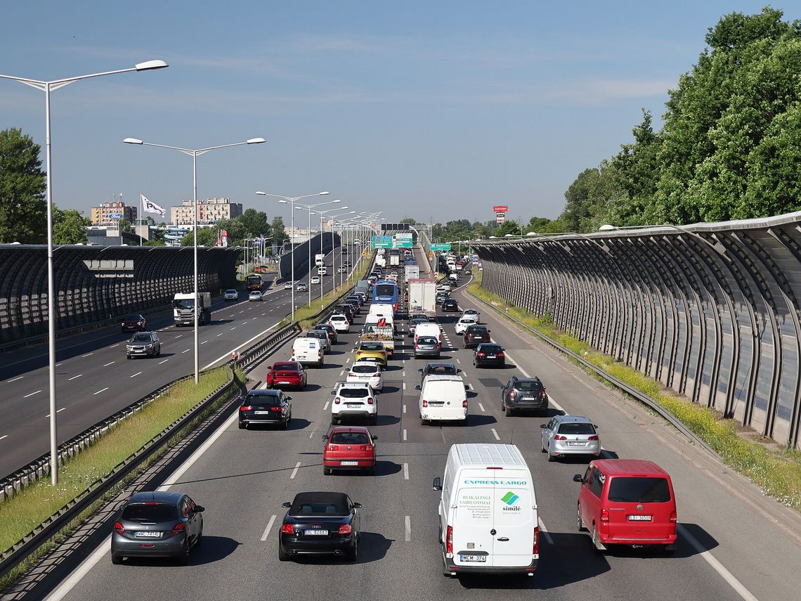 Nocne prace na trasie S8. Pasażerowie WTP muszą liczyć się ze zmianami. Nocne prace na trasie S8. Pasażerowie WTP muszą liczyć się ze zmianami.