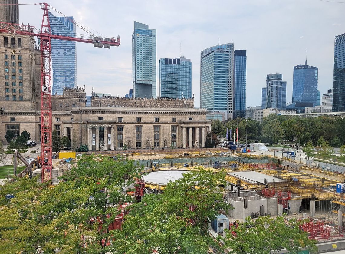 Nowa siedziba „TR Warszawa” zmieni wygląd. Projekt elewacji został zmodyfikowany. Nowa siedziba „TR Warszawa” zmieni wygląd. Projekt elewacji został zmodyfikowany.