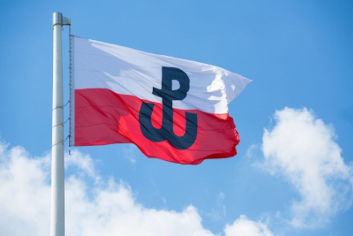 Obchody 82. rocznicy Powstania Warszawskiego. Zmiany w kursowaniu autobusów i tramwajów.