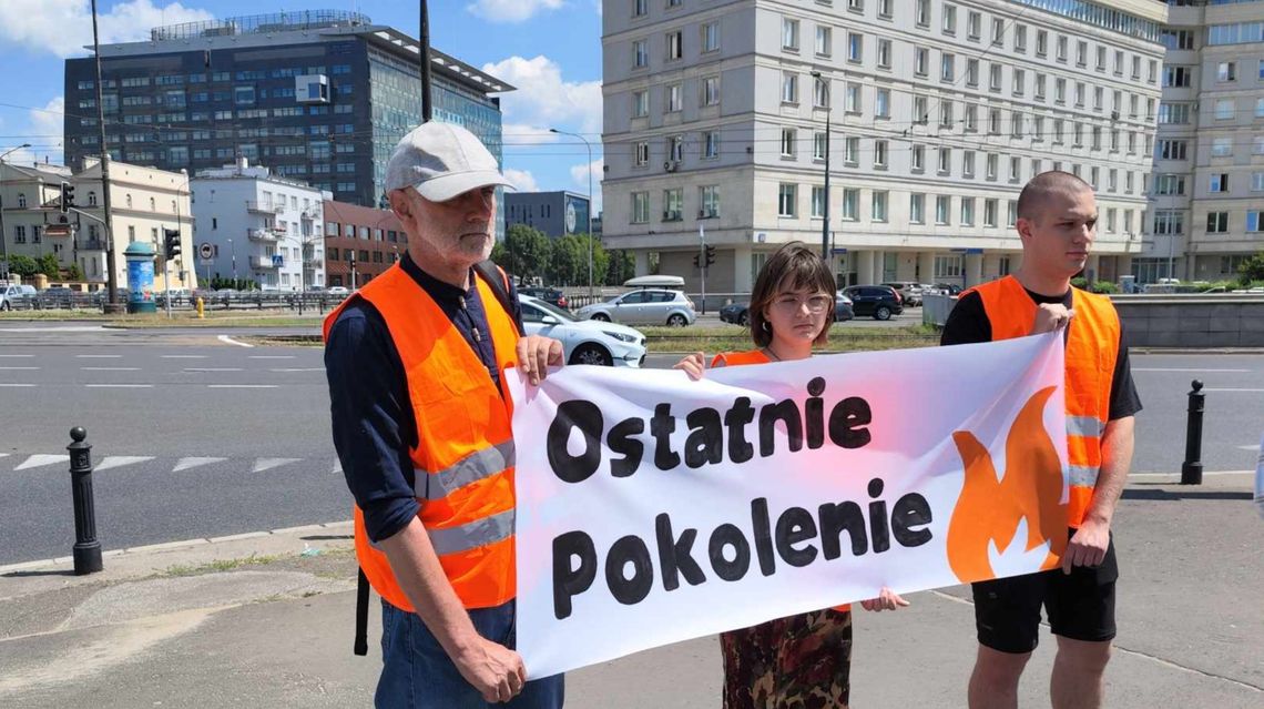 Ostatnie Pokolenie ogłasza, że będzie blokowało warszawskie ulice na al. Niepodległości.