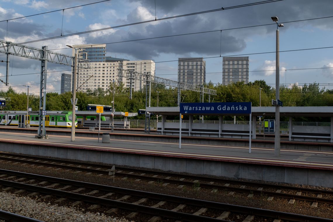 Peron 5 na Dworcu Gdańskim przechodzi modernizację