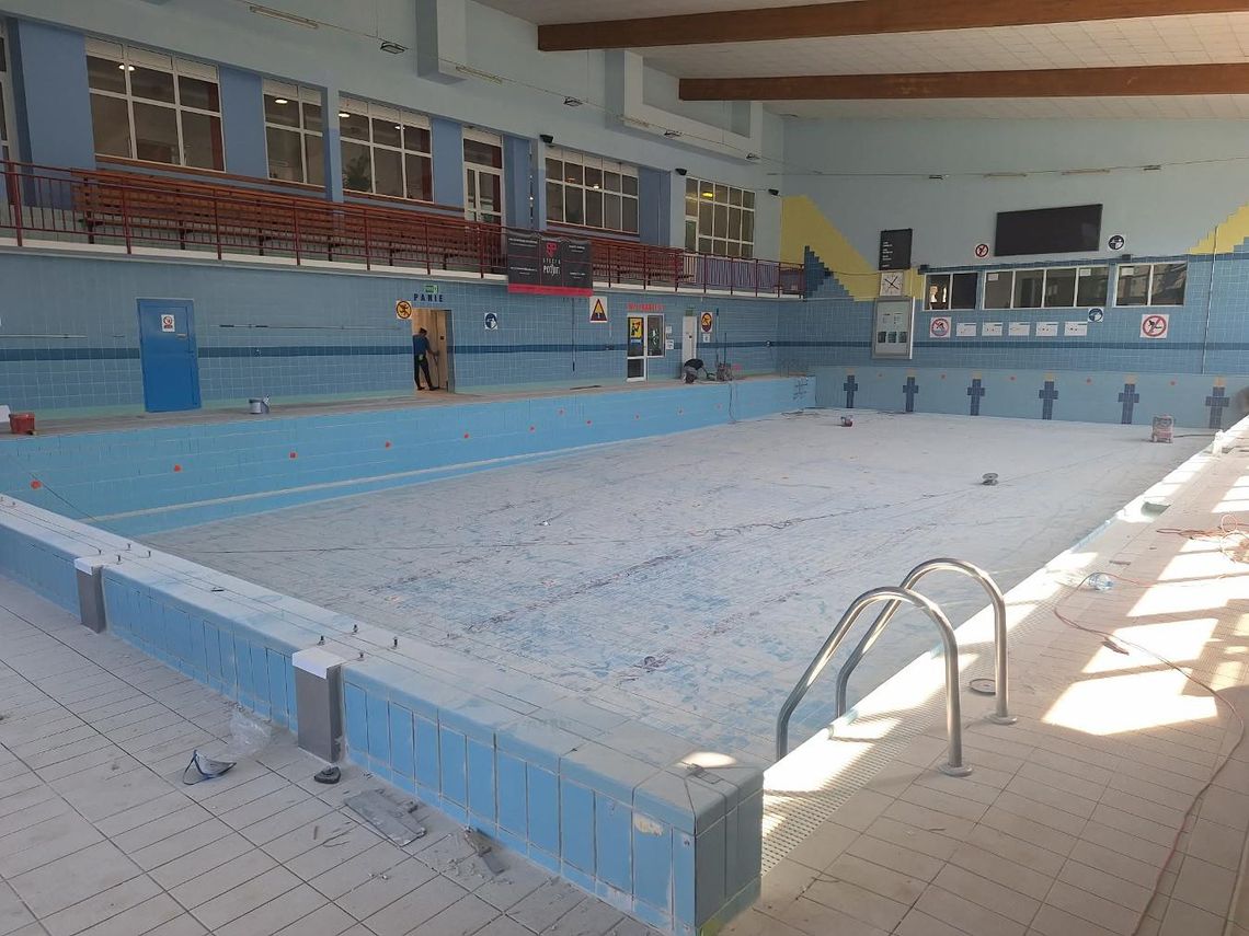 Ponad 2 mln zł na sportowy Ursynów. UCSiR modernizuje pływalnie i hale.