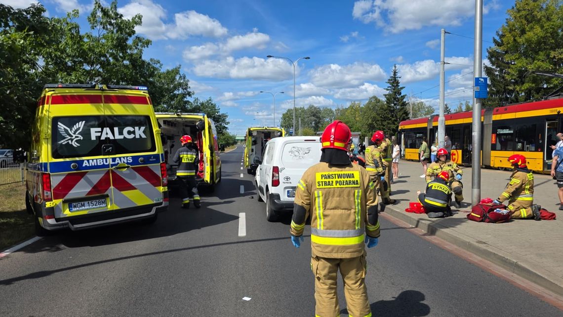 Poważny wypadek na Bielanach. Cztery osoby poszkodowane
