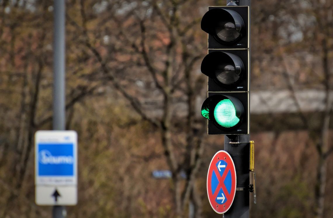 Niebezpieczne są też przejścia z sygnalizacją świetlną