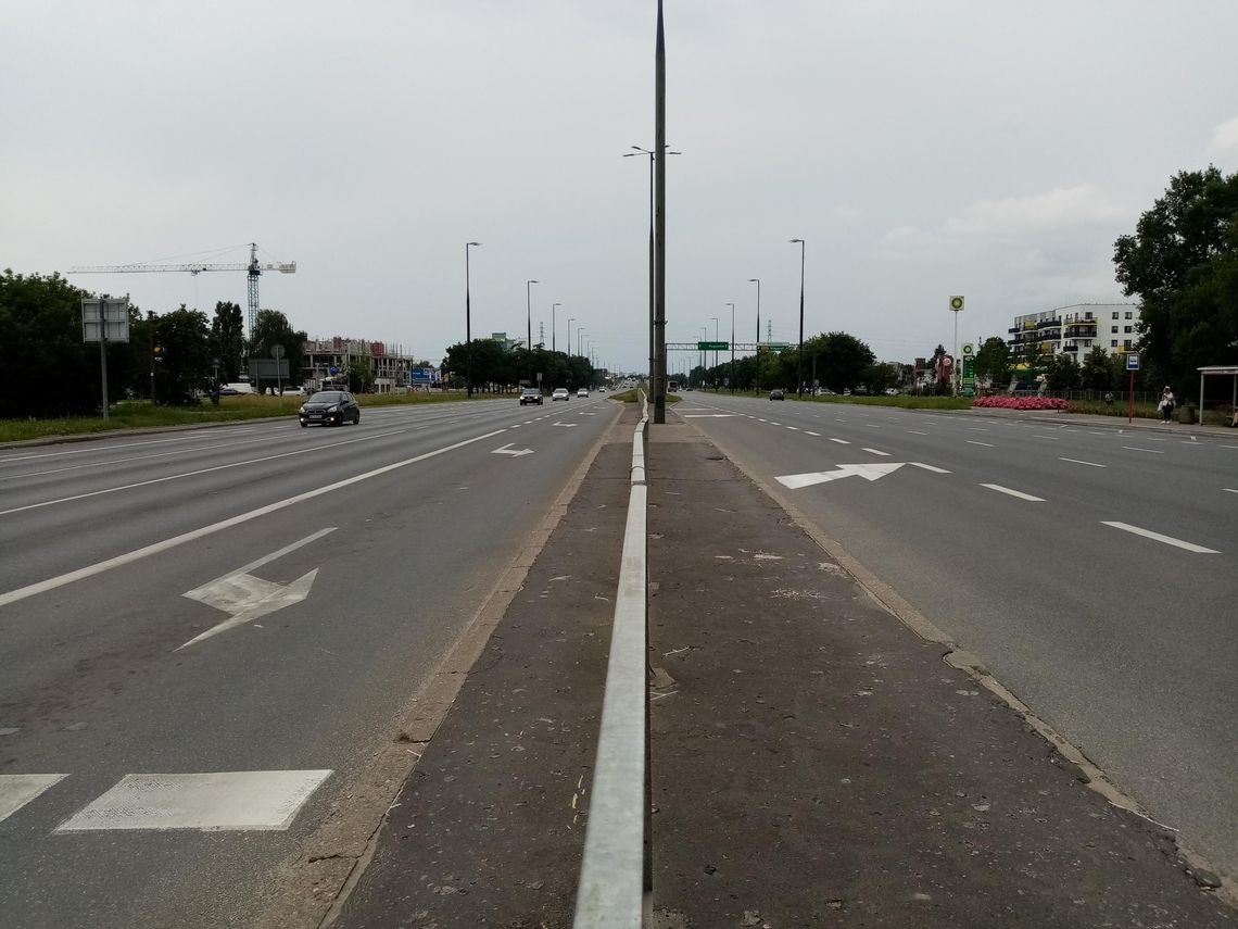 Remont Modlińskiej rusza 22 października. Kierowców czekają zwężenia i zamknięcie buspasa. Remont Modlińskiej rusza 22 października. Kierowców czekają zwężenia i zamknięcie buspasa.