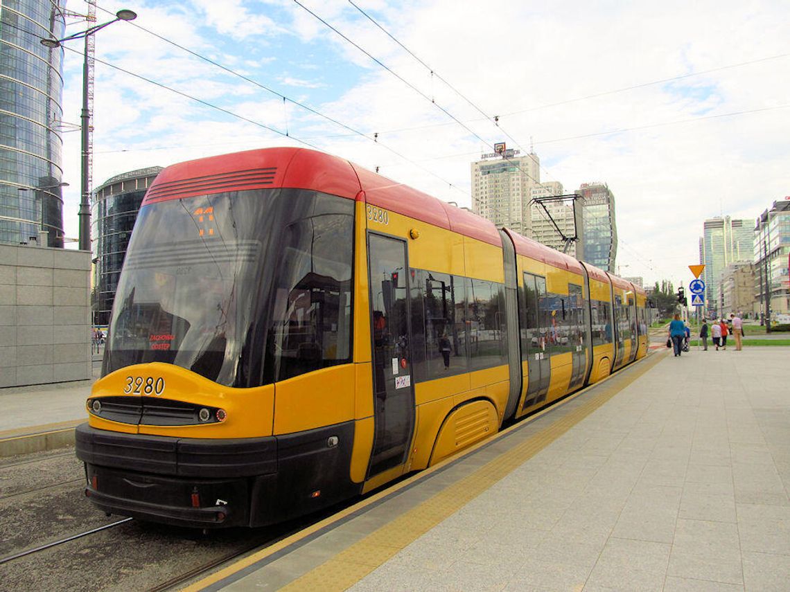 Rondo Daszyńskiego czeka przebudowa. Powstaną nowe połączenia tramwajowe. Rondo Daszyńskiego czeka przebudowa. Powstaną nowe połączenia tramwajowe.