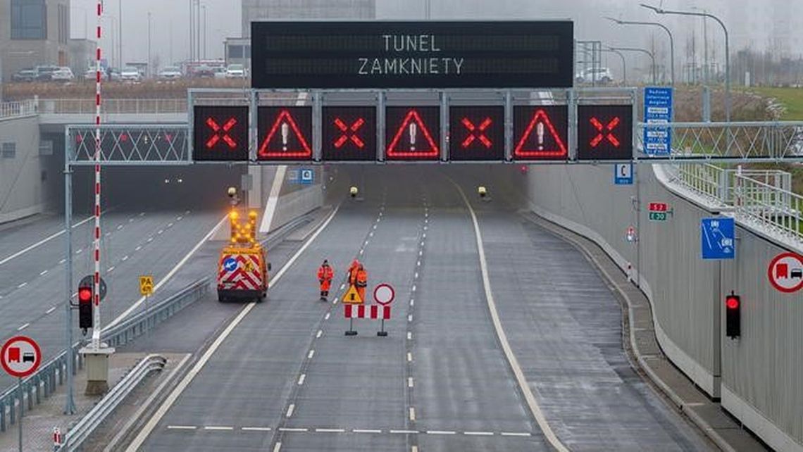 Zamknięty tunel POW na Ursynowie.