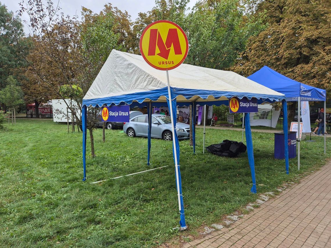 Mieszkańcy Ursusa zbierają podpisy pod petycją o metro.