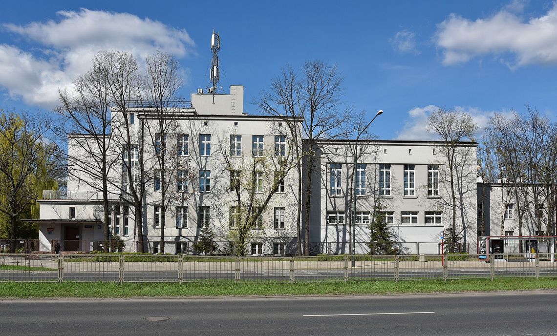 Warszawskie szkoły będą bardziej dostępne. Prawie 2 mln zł z Unii Europejskiej. Warszawskie szkoły będą bardziej dostępne. Prawie 2 mln zł z Unii Europejskiej.