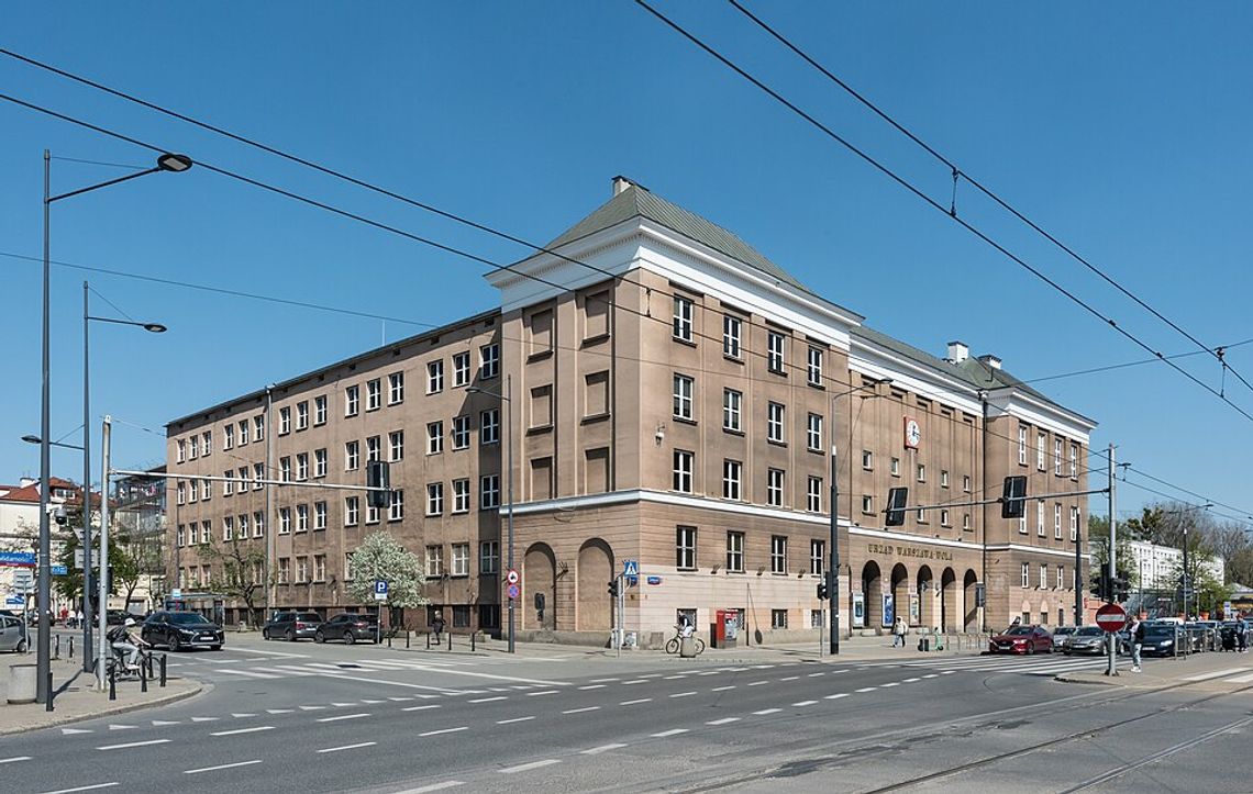 Warszawskie urzędy dłużej otwarte. Chodzi o zastrzeganie numerów PESEL. Warszawskie urzędy dłużej otwarte. Chodzi o zastrzeganie numerów PESEL.