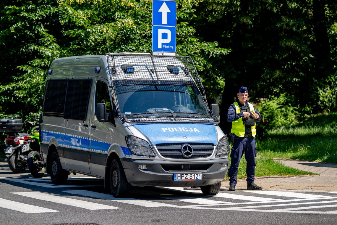 Policja w Wawrze.