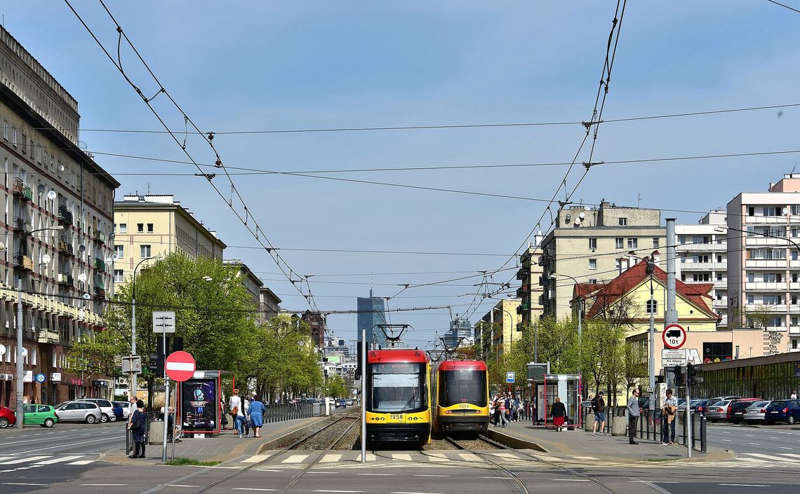 Weekendowe asfaltowanie „Grójeckiej”. Kierowców i pasażerów czekają objazdy. Weekendowe asfaltowanie „Grójeckiej”. Kierowców i pasażerów czekają objazdy.