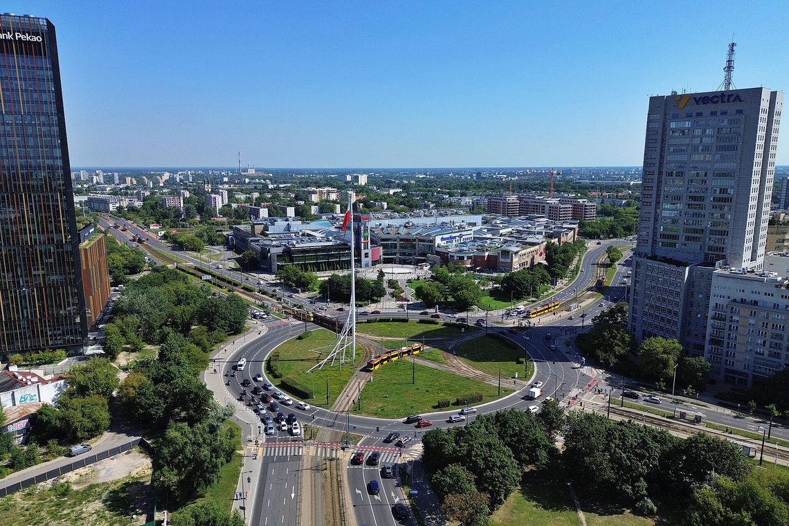 Weekendowe utrudnienia w Warszawie. Tramwaje ominą rondo „Radosława”, pojadą linie zastępcze. Weekendowe utrudnienia w Warszawie. Tramwaje ominą rondo „Radosława”, pojadą linie zastępcze.
