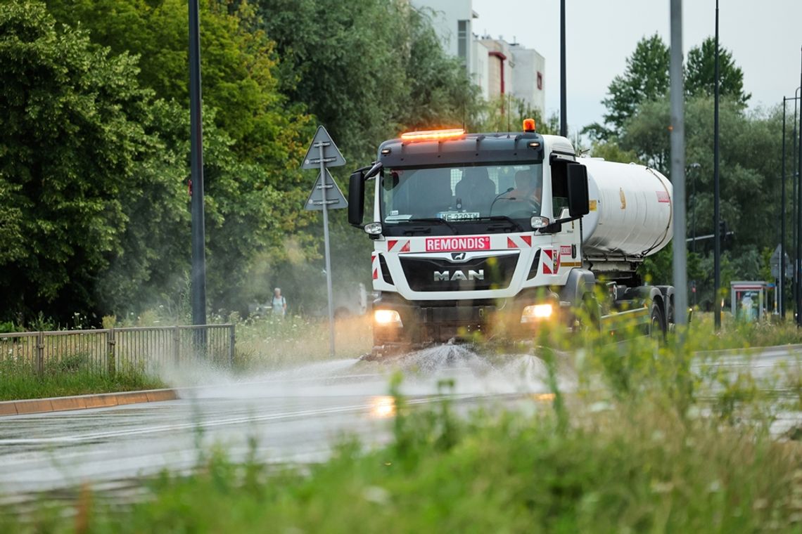 Woda z kolejnych basenów umyje stołeczne jezdnie