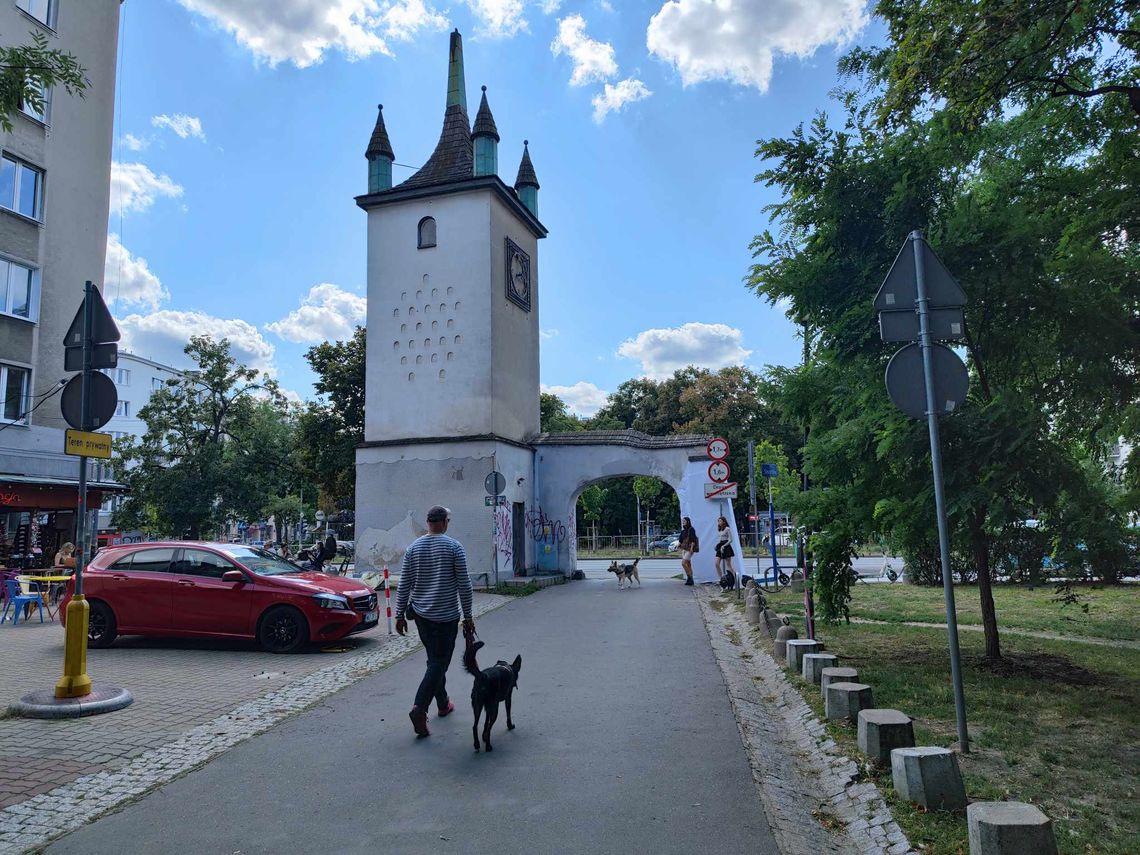 Gołębnik przy Puławskiej na Mokotowie.