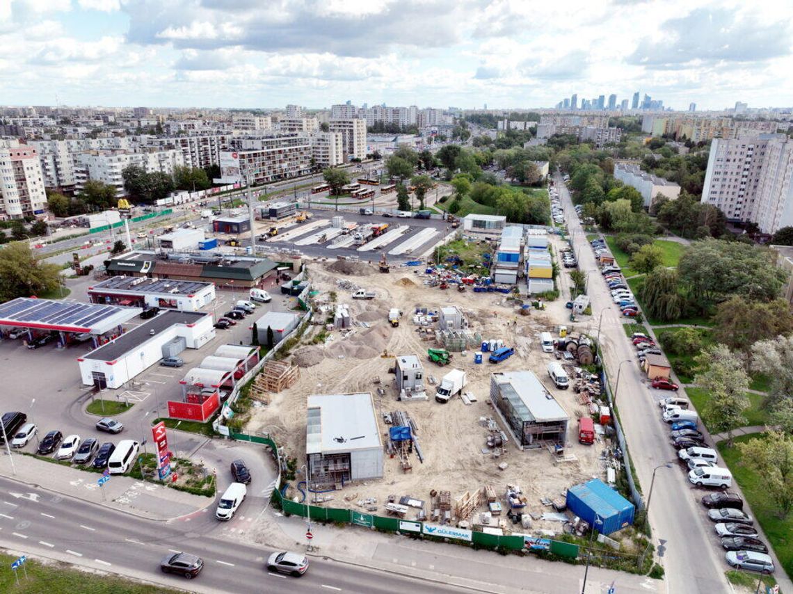 Zajrzyj na budowę stacji „Lazurowa”. „Metro Warszawskie” zaprasza mieszkańców. Zajrzyj na budowę stacji „Lazurowa”. „Metro Warszawskie” zaprasza mieszkańców.