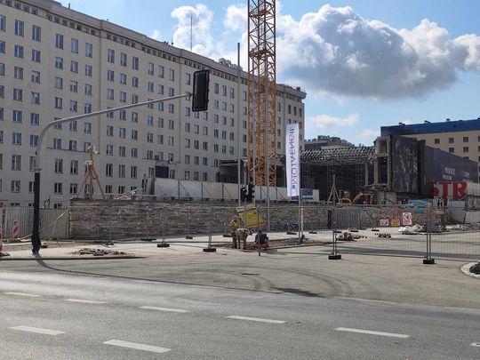 Gmach NBP przy placu Powstańców w Warszawie. Gmach NBP przy placu Powstańców w Warszawie.