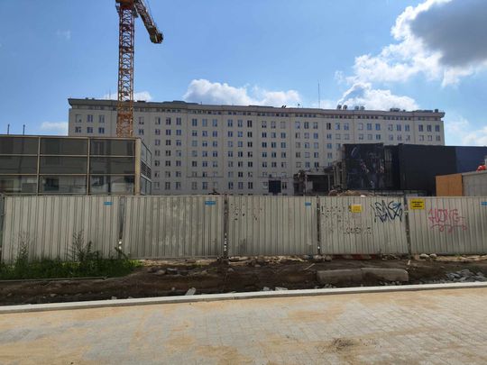 Gmach NBP przy placu Powstańców w Warszawie. Gmach NBP przy placu Powstańców w Warszawie.