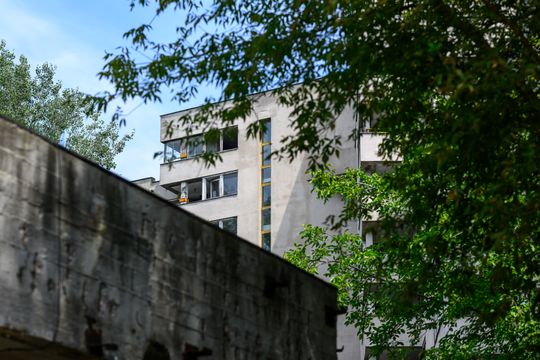 Szpiegowo przy ulicy Sobieskiego 100 w Warszawie. Szpiegowo przy ulicy Sobieskiego 100 w Warszawie.