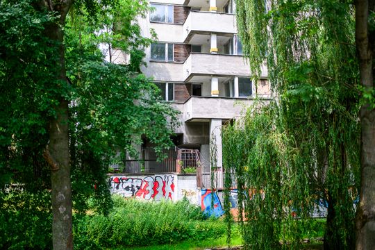 Szpiegowo przy ulicy Sobieskiego 100 w Warszawie. Szpiegowo przy ulicy Sobieskiego 100 w Warszawie.
