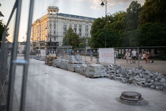 Remont Krakowskiego Przedmieścia Remont Krakowskiego Przedmieścia