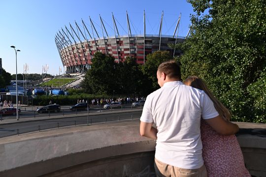 Fani Taylor Swift pod Stadionem Narodowym Fani Taylor Swift pod Stadionem Narodowym