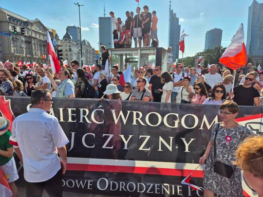 Tak warszawiacy świętuję Godzinę "W" Tak warszawiacy świętuję Godzinę "W"