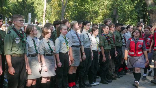 Tak warszawiacy świętuję Godzinę "W" Tak warszawiacy świętuję Godzinę "W"