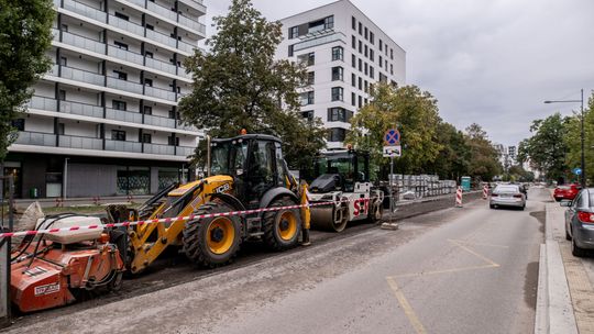 Warszawskie Odolany - osiedle Bliska Wola, lokomotywownia i ulica Jana Kazimierza.