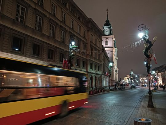 Instalacja iluminacji świetlnych na Krakowskim Przedmieściu