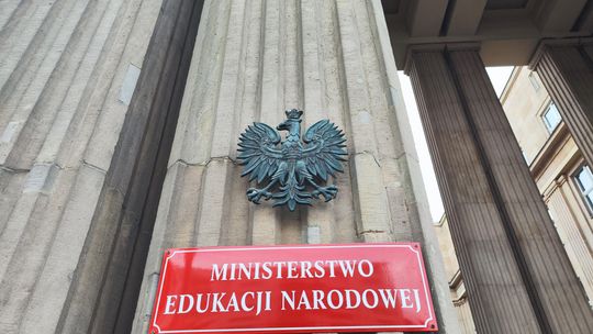 Szucha 25. Wnętrza Ministerstwa Edukacji Narodowej