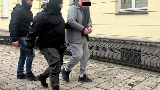 Tajemnica sprzed 24 lat rozwiązana. Policja złapała zabójców Anny i Marty