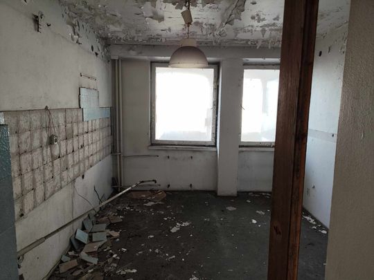 Szpiegowo przy ulicy Sobieskiego 100 w Warszawie. Szpiegowo przy ulicy Sobieskiego 100 w Warszawie.