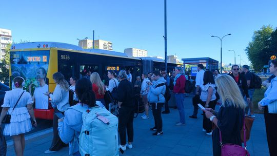 Pożar w metrze. Utrudnienia w kursowaniu komunikacji miejskiej